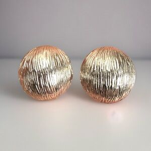 Vintage silvertone, etched textured costume pierced earrings
